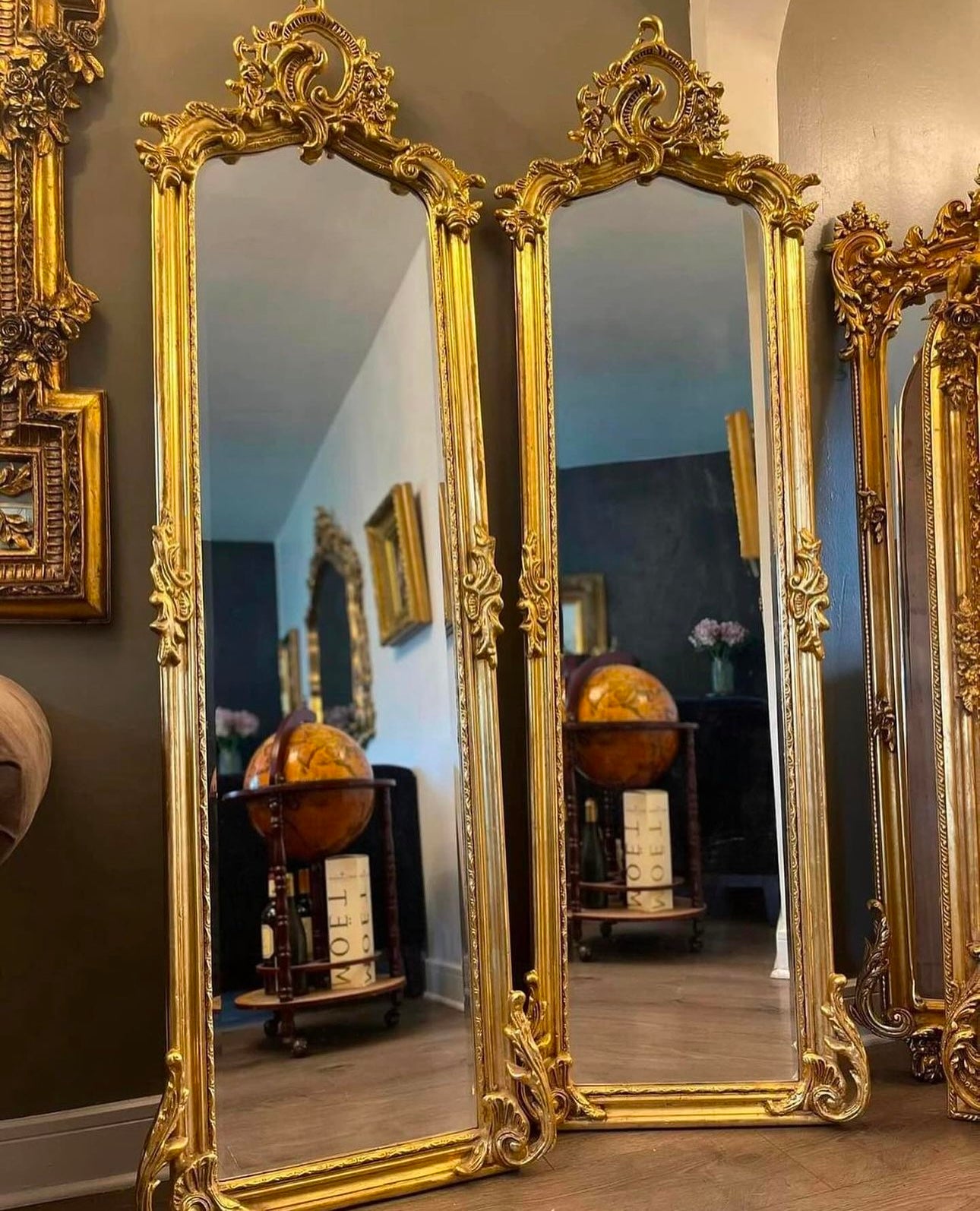 The Versailles Grandeur Mirror